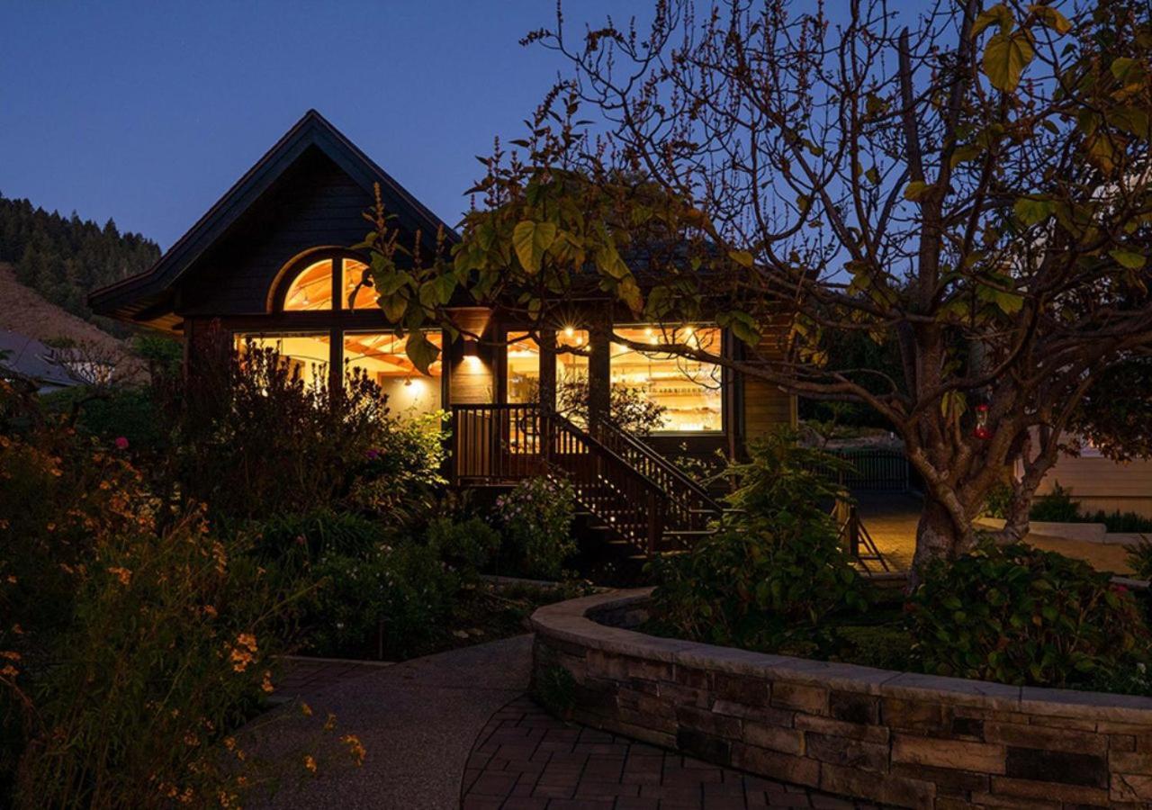 Sacred Rock Inn Elk 외부 사진