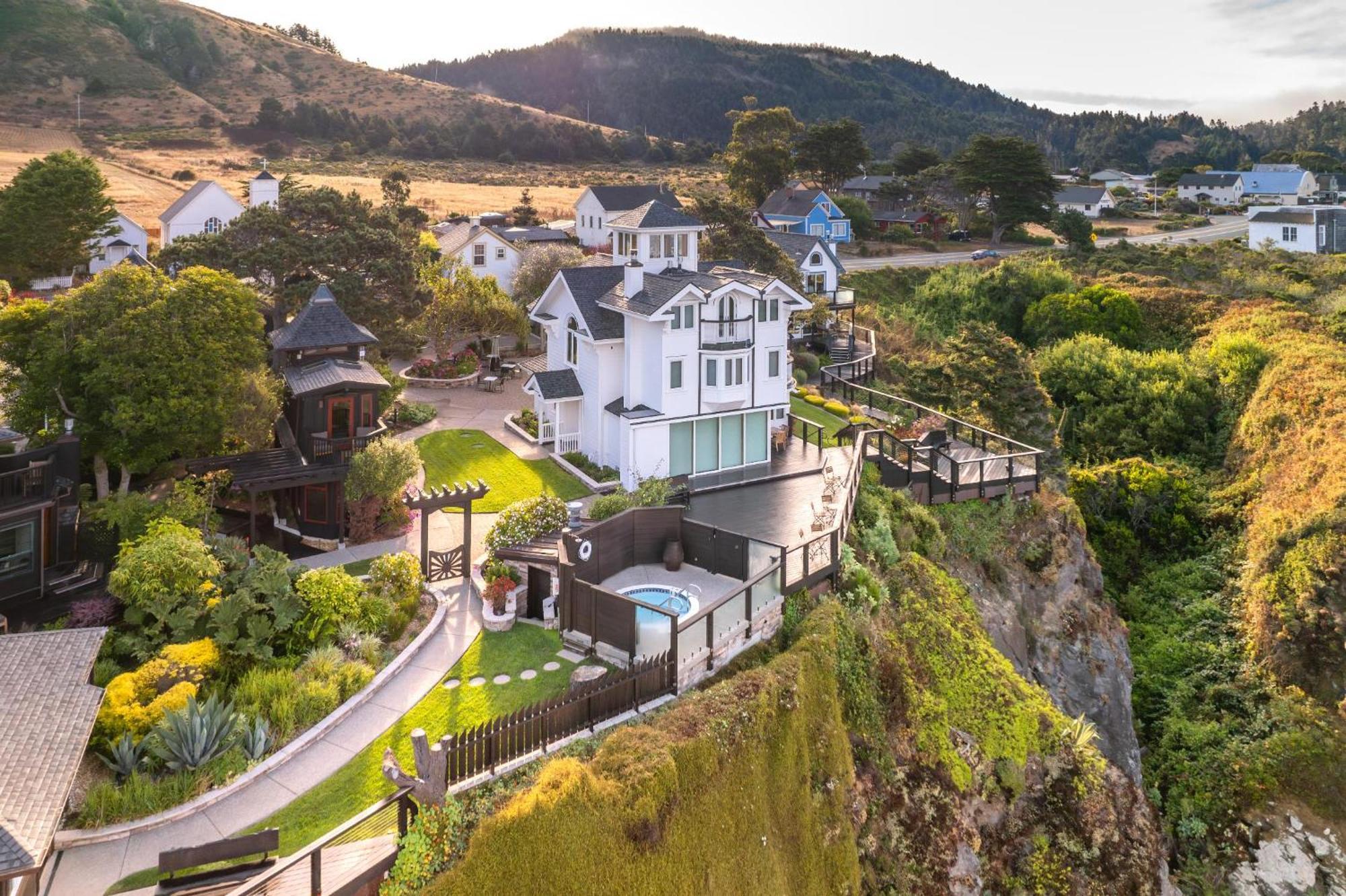 Sacred Rock Inn Elk 외부 사진